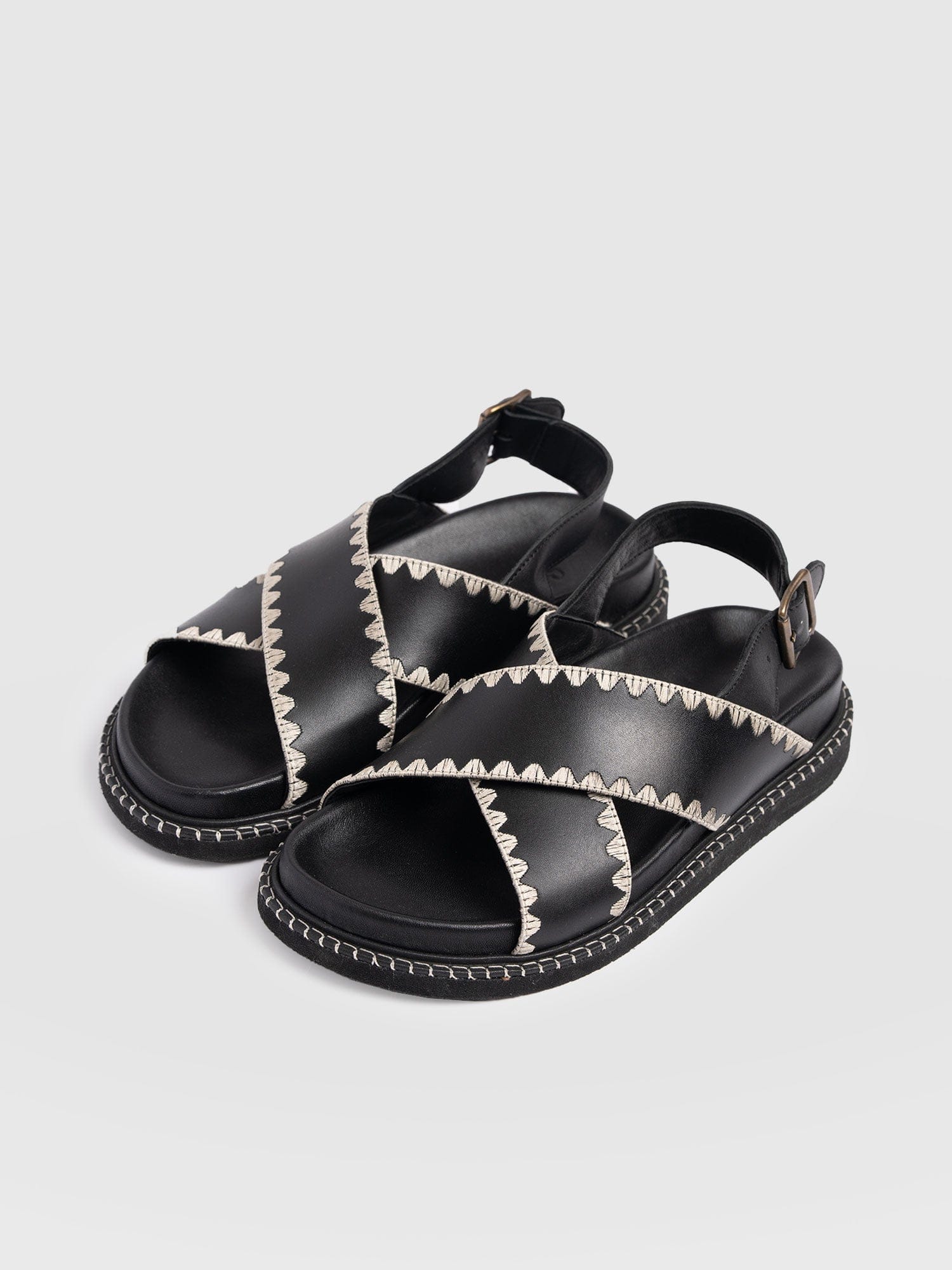 Bonnie Cross Over Sandals - Black